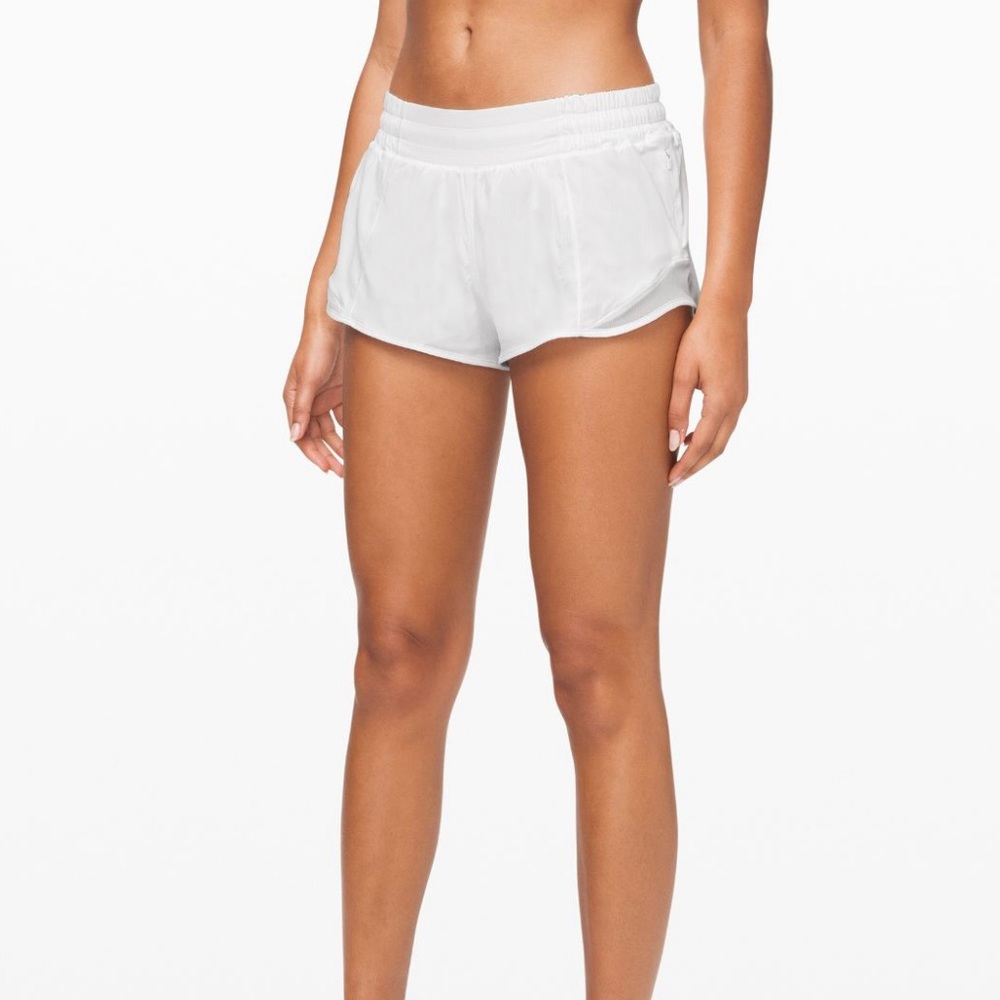 lululemon Hotty Hot Short 2.5” Inseam Size 6